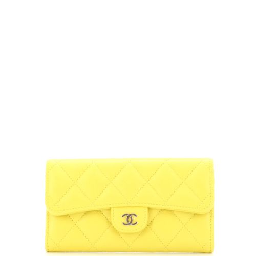 CC Gusset Classic Flap Wallet Quilted Caviar Long